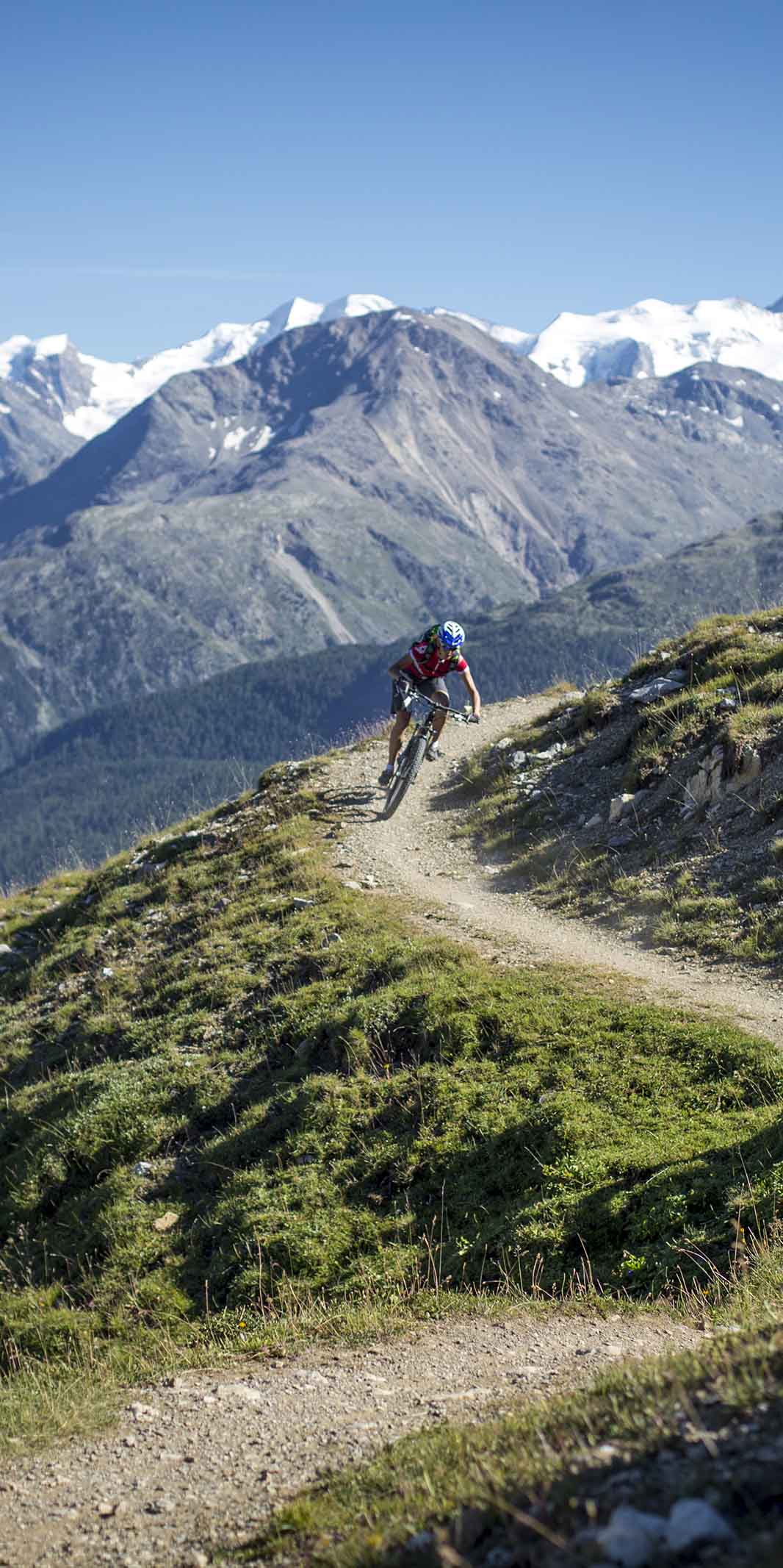 Hotel-San-Gian-St-Moritz-Mountainbiking-trio-2